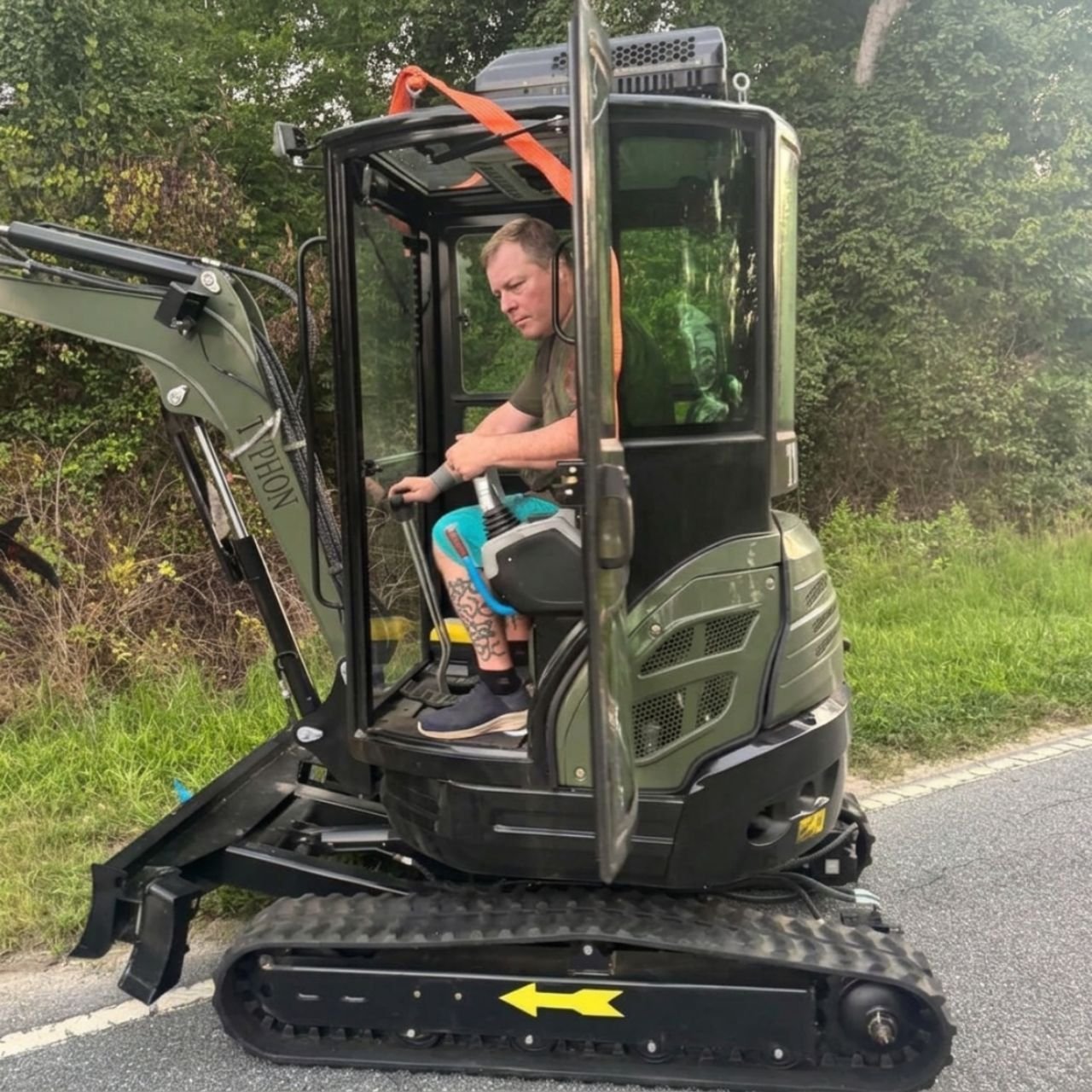 Heavy Tracked Loader Overland Haul